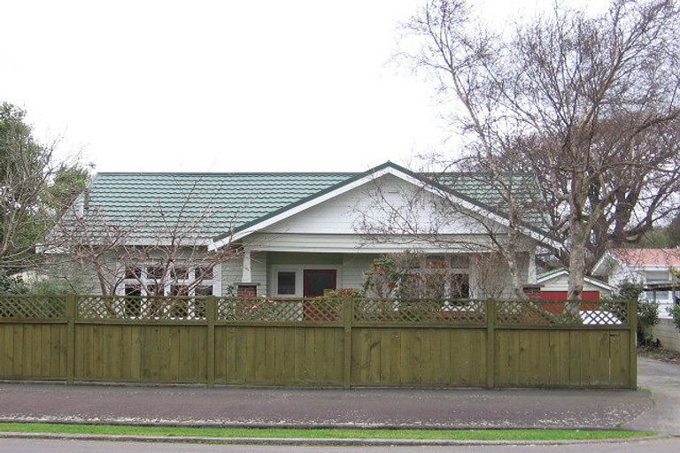 Photo of property in 29 Colombo Street, Hokowhitu, Palmerston North, 4410
