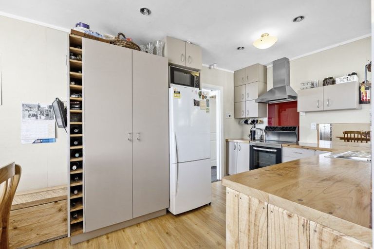 Photo of property in 12 Collins Crescent, Feilding, 4702