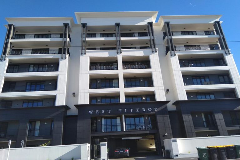 Photo of property in West Fitzroy, 7g/66 Armagh Street, Christchurch Central, Christchurch, 8013