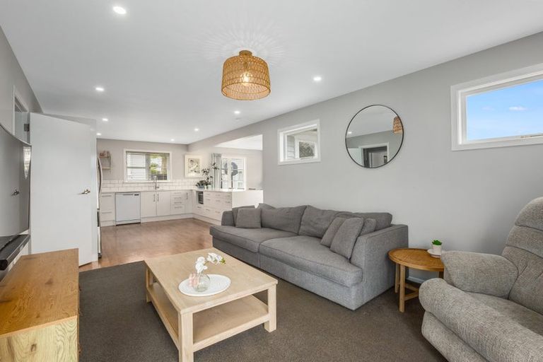 Photo of property in 5 Dunn Street, Wainuiomata, Lower Hutt, 5014