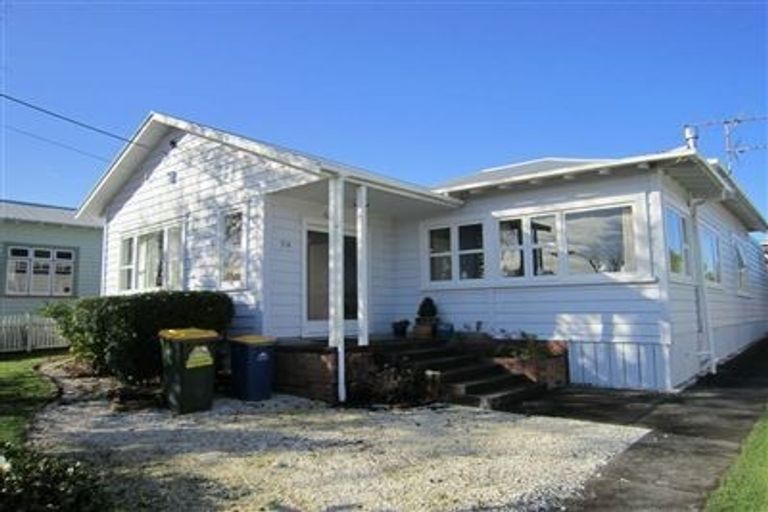 Photo of property in 2/59 Aramoana Avenue, Devonport, Auckland, 0624