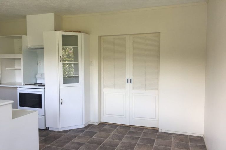 Photo of property in 96 Mountbatten Avenue, Hillcrest, Auckland, 0627