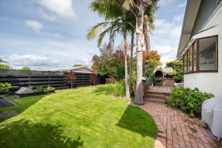 Photo of property in 210 Davis Street, Saint Leonards, Hastings, 4120