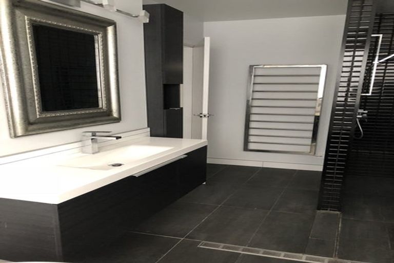 Photo of property in 18 Karamu Street, Ngaio, Wellington, 6035