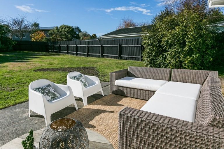 Photo of property in 9 Gardiner Place, Havelock North, 4130