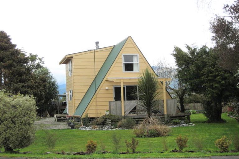 Photo of property in 49 Waitapu Road, Takaka, 7110