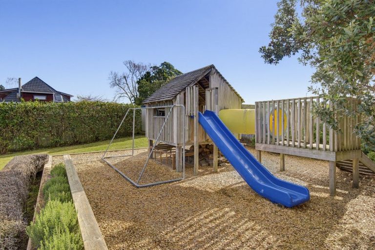 Photo of property in 8 Rae Lane, Paraparaumu Beach, Paraparaumu, 5032