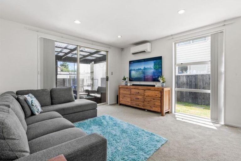 Photo of property in 176 Porchester Road, Takanini, 2112