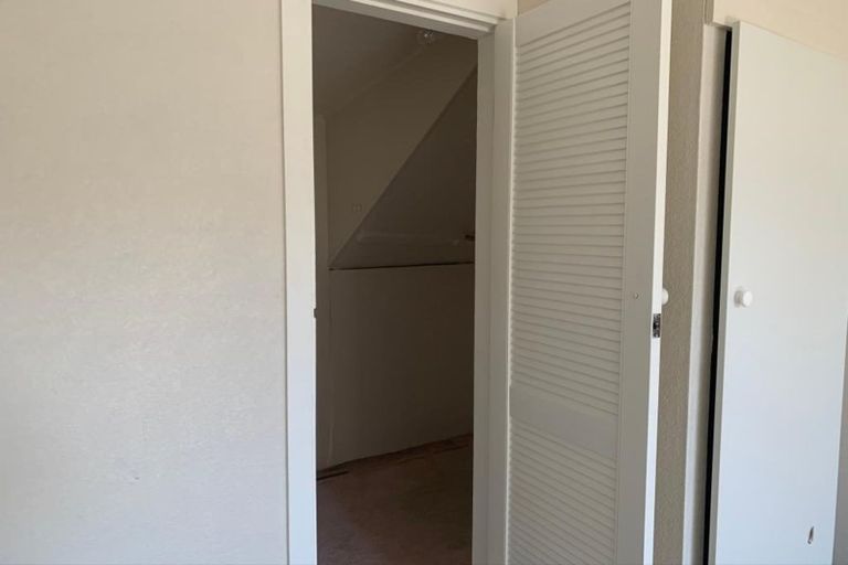 Photo of property in 28 Forest Road, Raumati South, Paraparaumu, 5032