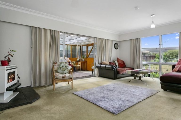 Photo of property in 5 Woodstock Crescent, Leamington, Cambridge, 3432