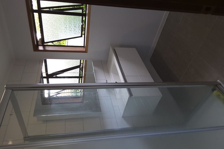 Photo of property in 1/47 Aberfeldy Avenue, Highland Park, Auckland, 2010