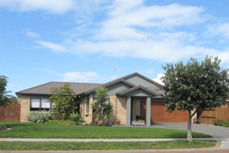 Photo of property in 63 Kahira Crescent, Papamoa Beach, Papamoa, 3118