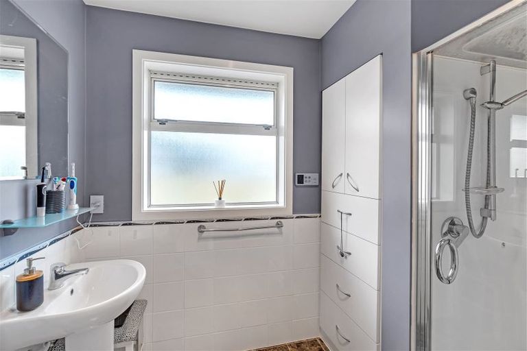 Photo of property in 38 Sandown Crescent, Aranui, Christchurch, 8061