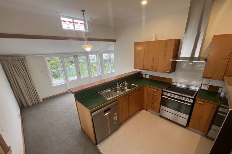 Photo of property in 38a Connaught Terrace, Brooklyn, Wellington, 6021