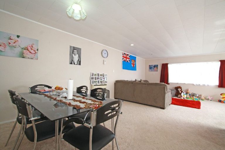 Photo of property in 229a Mangorei Road, Merrilands, New Plymouth, 4312