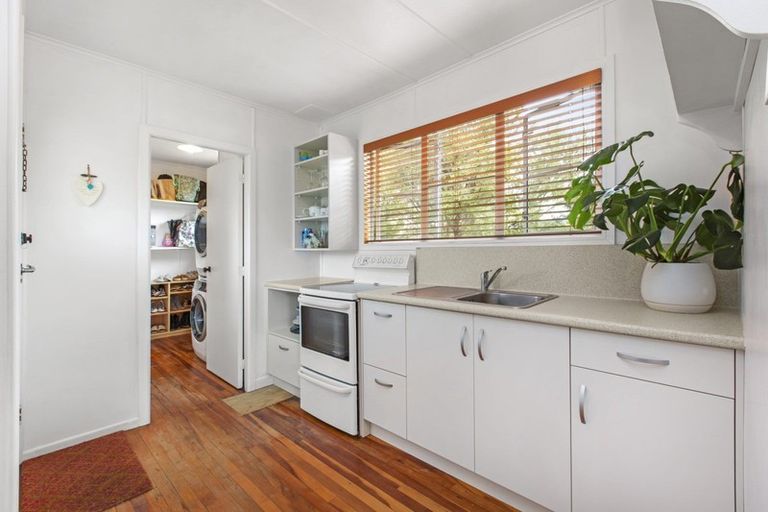 Photo of property in 122 Greenslade Road, Raglan, 3295