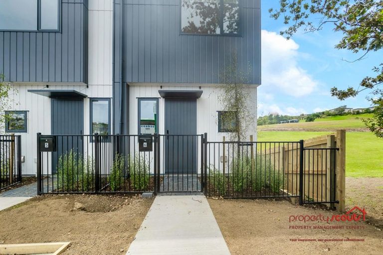 Photo of property in 6/694 Whangaparaoa Road, Stanmore Bay, Whangaparaoa, 0932