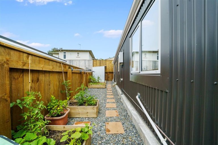 Photo of property in 17a Tuki Street, Titahi Bay, Porirua, 5022