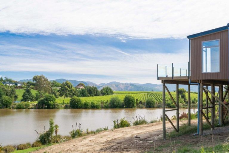 Photo of property in 18 Lake View Place, Fairhall, Blenheim, 7272