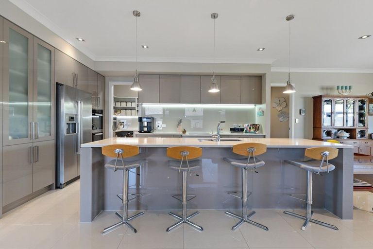 Photo of property in 12 Amberley Place, Flagstaff, Hamilton, 3210