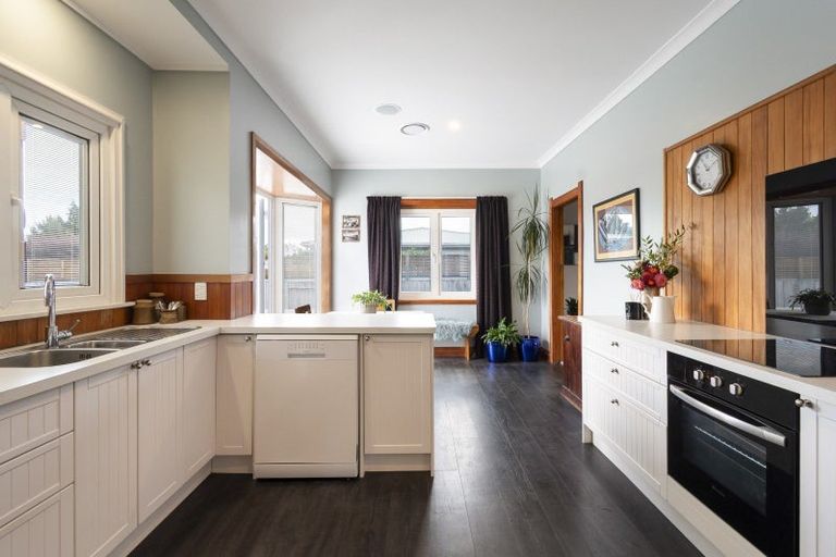 Photo of property in 9 Wellington Street, Feilding, 4702