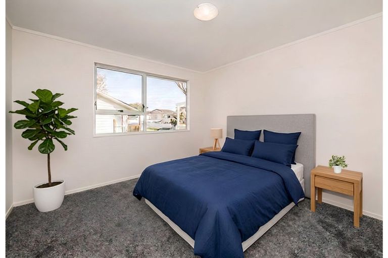 Photo of property in 20 Frobisher Way, Clendon Park, Auckland, 2103