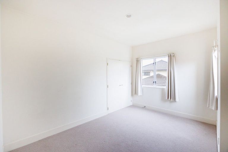 Photo of property in 5 Balcairn Place, Terrace End, Palmerston North, 4410
