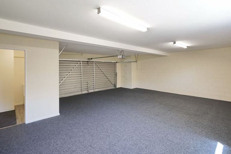 Photo of property in 2 Hawkswood Place, Avonhead, Christchurch, 8042