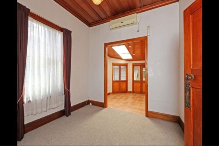 Photo of property in 45 Nelson Crescent, Napier South, Napier, 4110