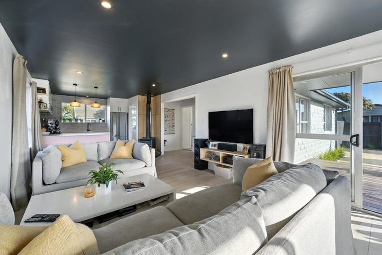 Photo of property in 6 Philomel Street, North New Brighton, Christchurch, 8083