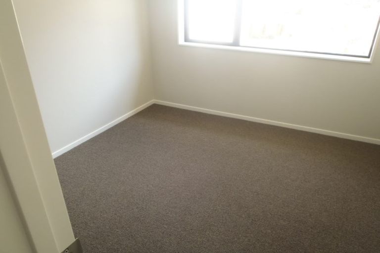 Photo of property in 39 Westgate Drive, Westgate, Auckland, 0614
