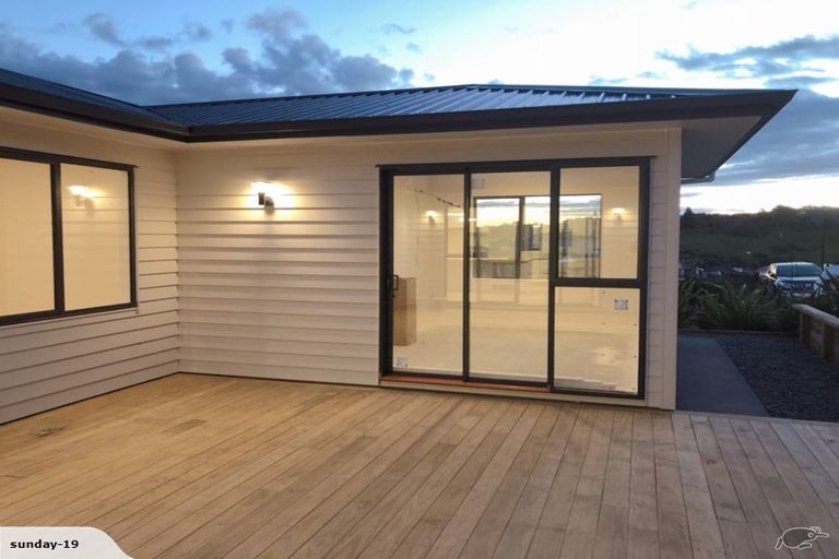 Photo of property in 78 Harvest Avenue, Orewa, 0931