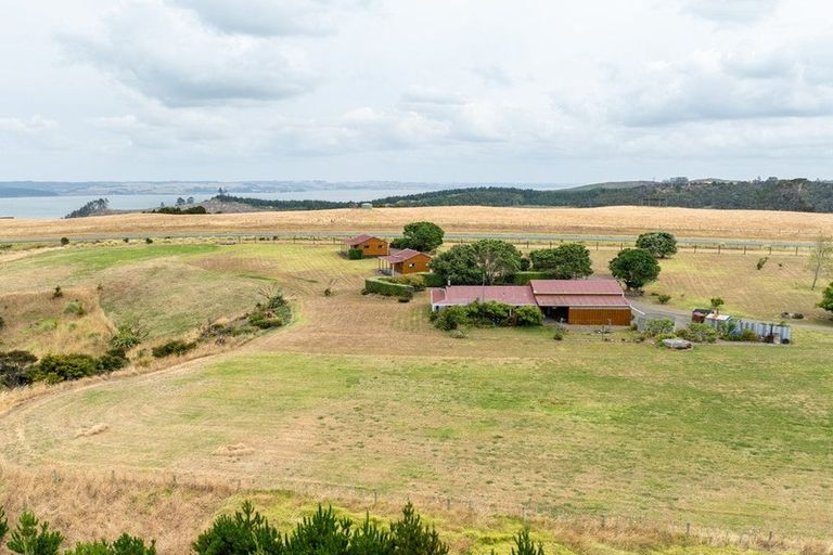 Photo of property in 986 Tinopai Road, Tinopai, Matakohe, 0593