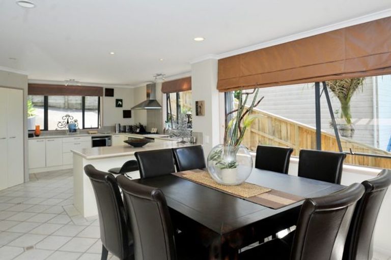 Photo of property in 5 Clifton Road, Browns Bay, Auckland, 0630