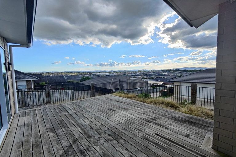 Photo of property in 11 Rigg Place, Flagstaff, Hamilton, 3210