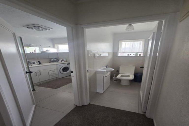 Photo of property in 48 Reeves Road, Pakuranga, Auckland, 2010