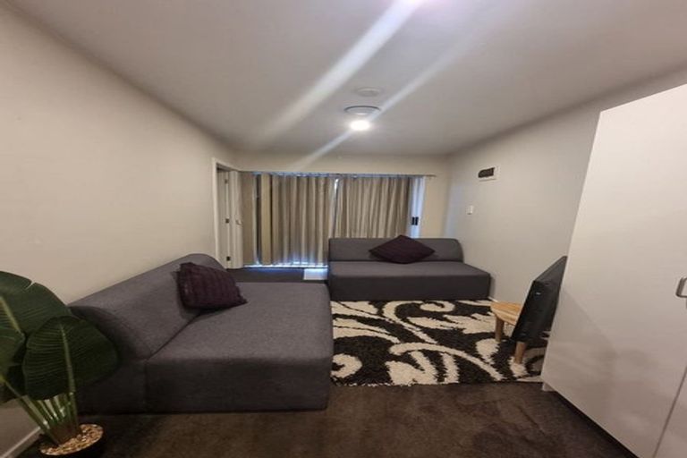 Photo of property in 16 Leith Court, Papatoetoe, Auckland, 2104