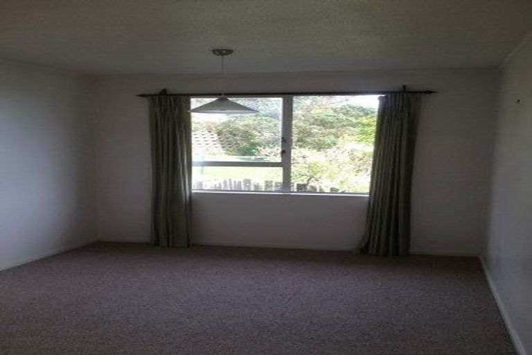 Photo of property in 14 Frobisher Street, Island Bay, Wellington, 6023