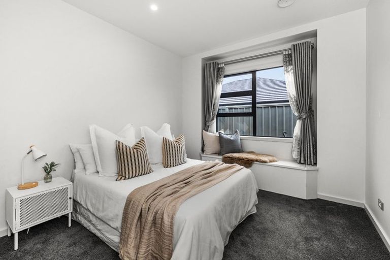 Photo of property in 7 Rotoiti Way, Poraiti, Napier, 4112