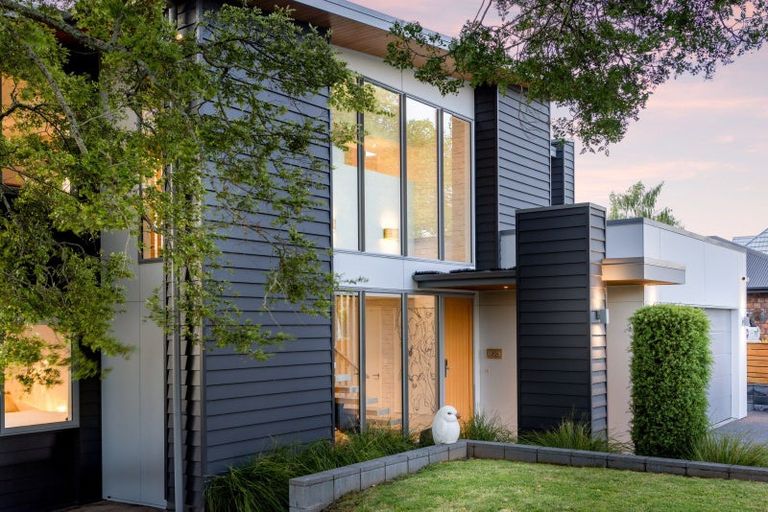 Photo of property in 16a Hall Street, Cambridge, 3434