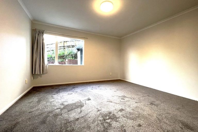 Photo of property in 7 Mcfetridge Place, Hillcrest, Auckland, 0627