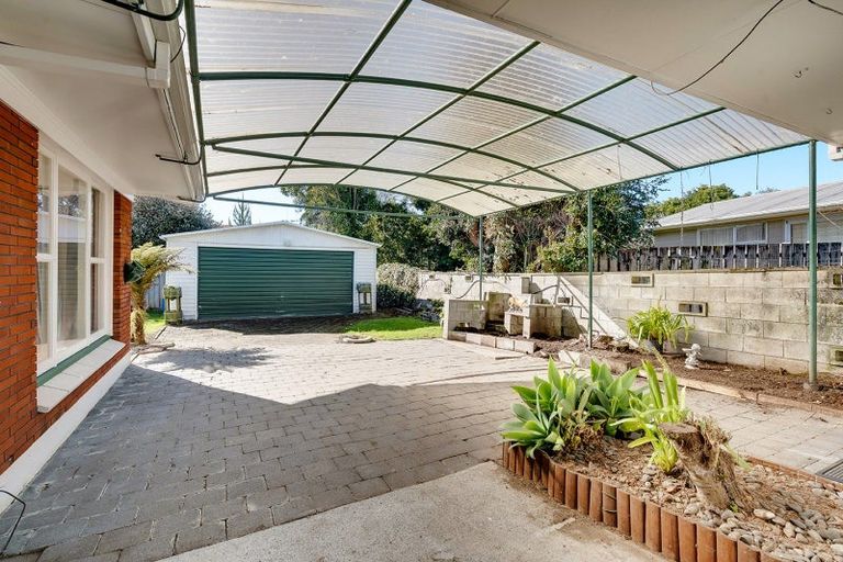 Photo of property in 10 Kowhai Street, Hamilton Lake, Hamilton, 3204