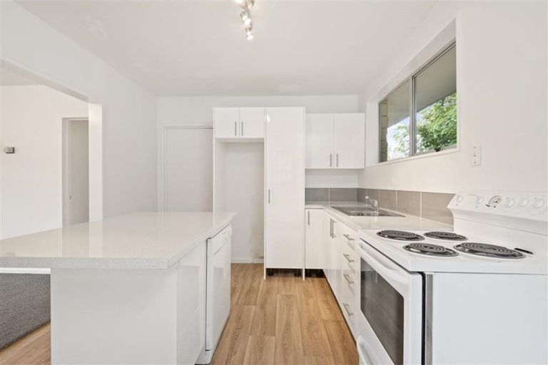 Photo of property in 1/12 Ruddenklau Lane, Bishopdale, Christchurch, 8053