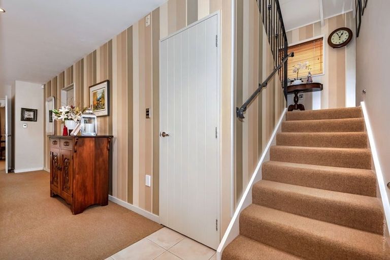 Photo of property in 11a Prossers Road, Saint Martins, Christchurch, 8022