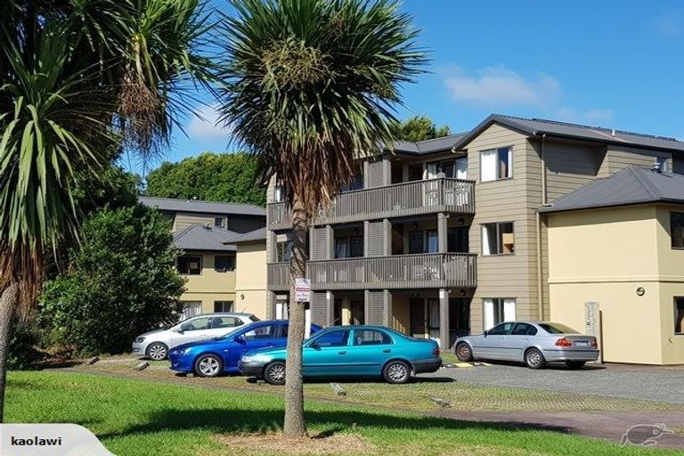 Photo of property in 4/418 Albany Highway, Albany, Auckland, 0632