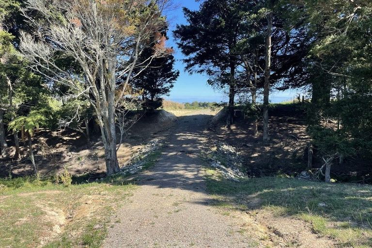 Photo of property in 61 Mickell Road, Hautere, Otaki, 5582