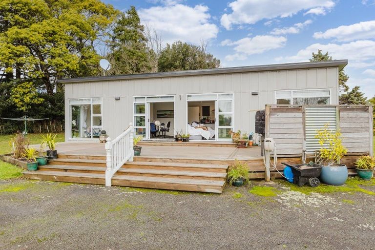 Photo of property in 25 Stanly Street, Eketahuna, 4900
