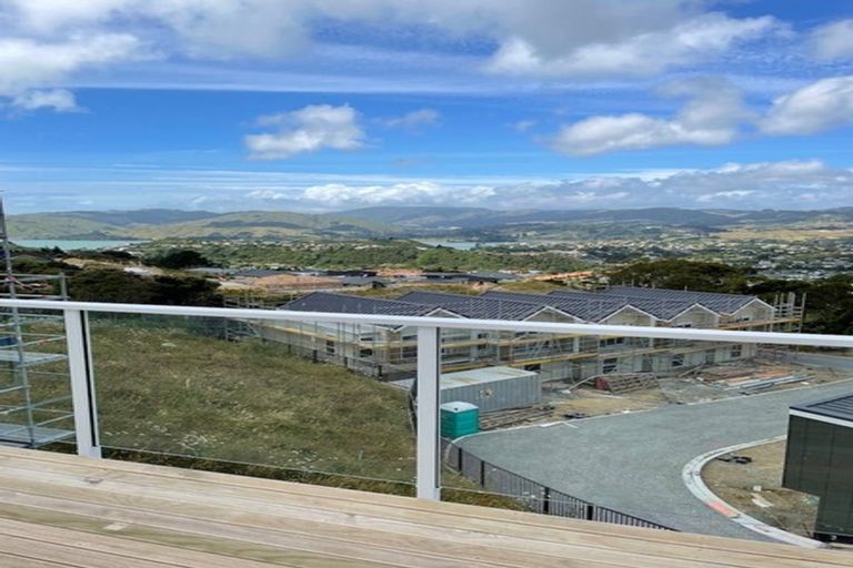 Photo of property in 16 Kopua Place, Whitby, Porirua, 5024