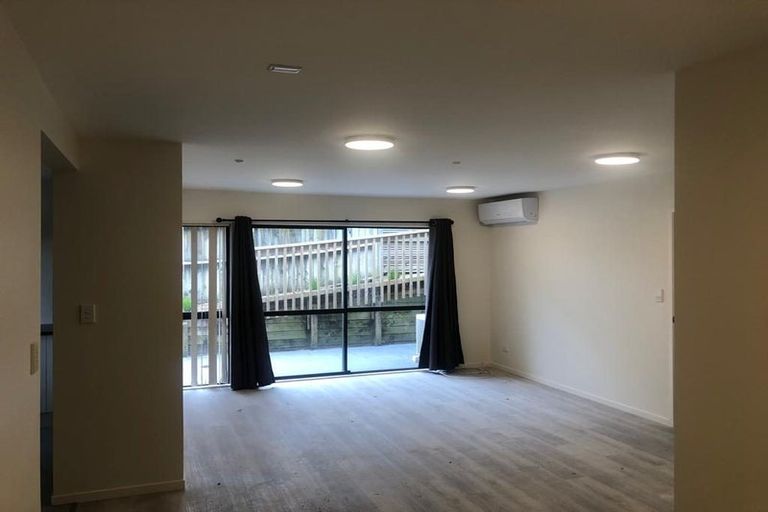 Photo of property in 43a Forrest Hill Road, Milford, Auckland, 0620