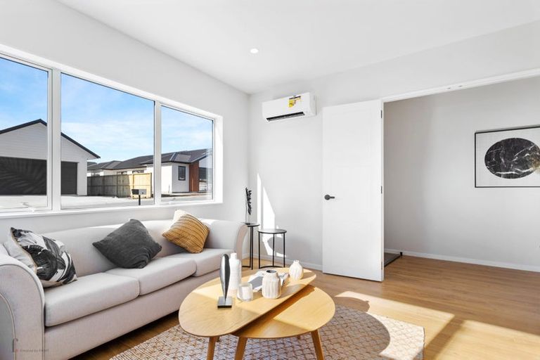 Photo of property in 4 Cutfield Lane, Kumeu, 0810